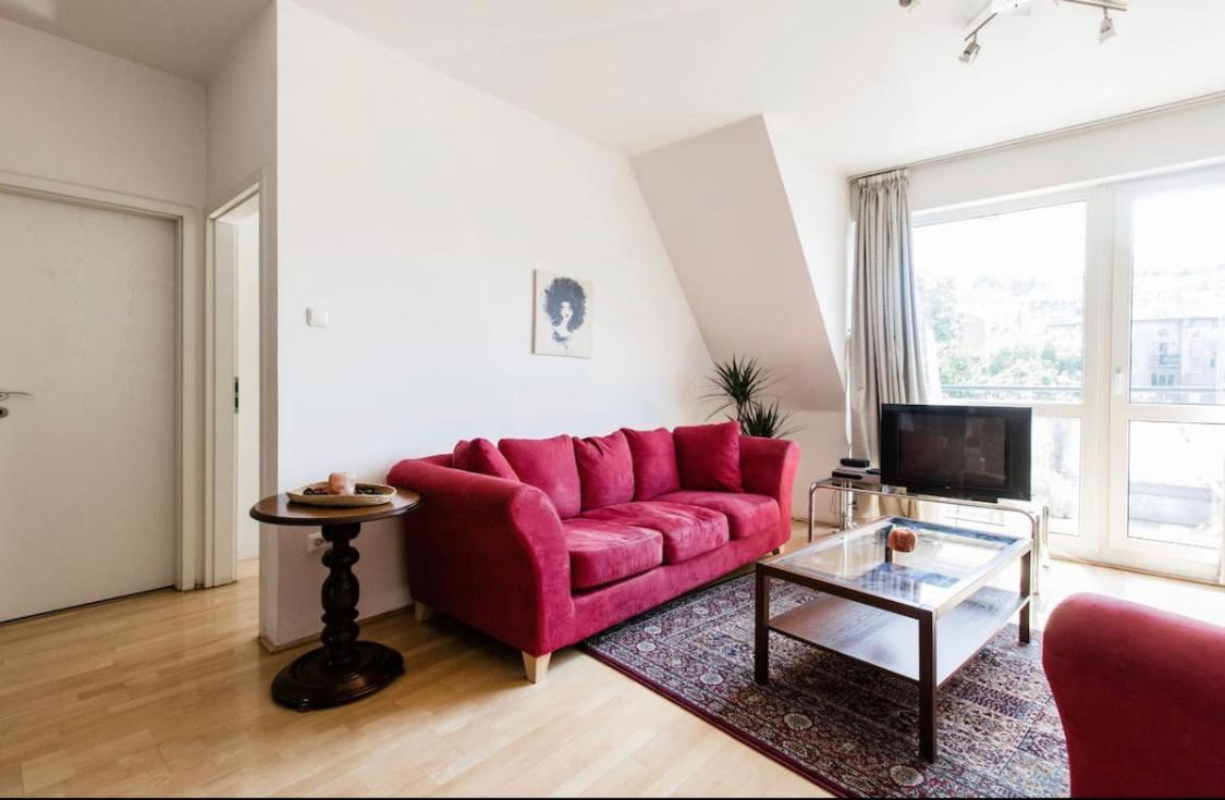 Penthouse -By The Danube Apartment Budapest Bagian luar foto