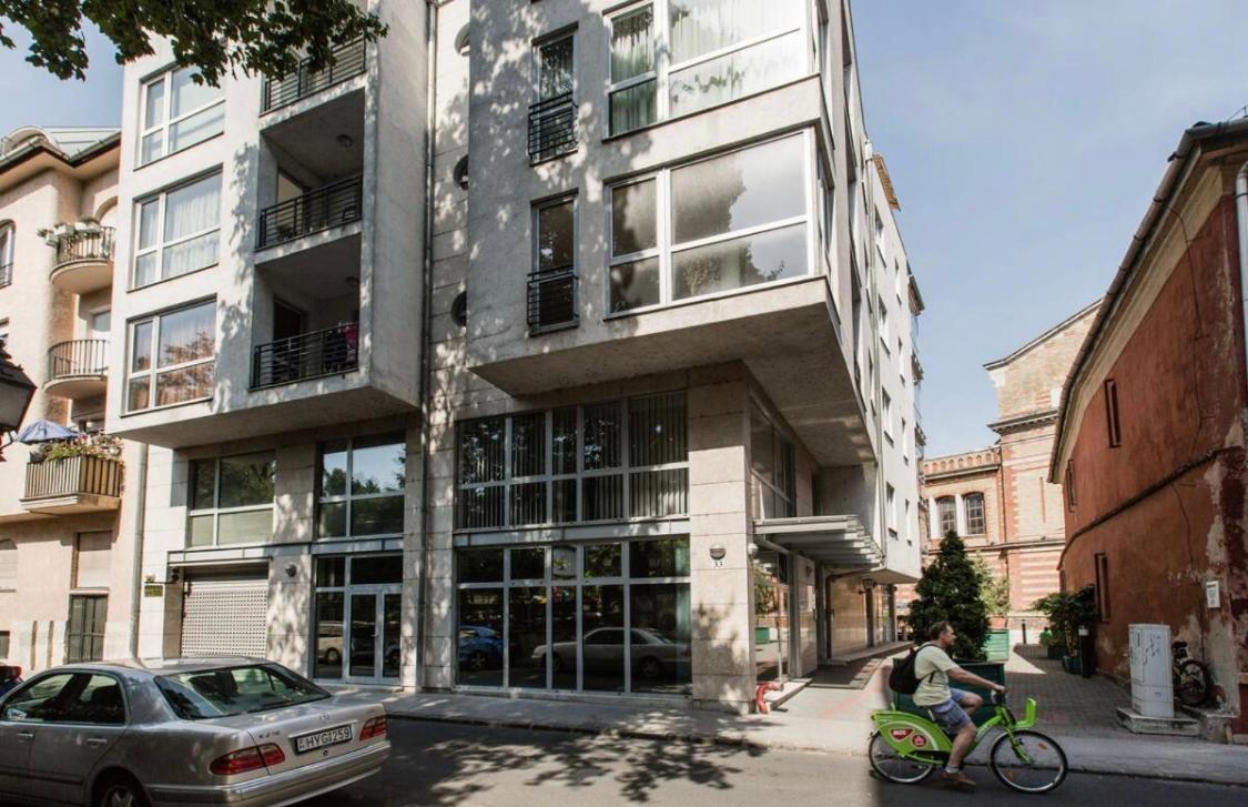 Penthouse -By The Danube Apartment Budapest Bagian luar foto